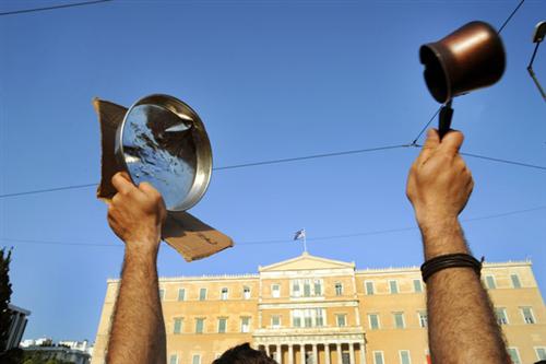 Grecia_-_Atenas_y_las_cacerolas_mayo_2011