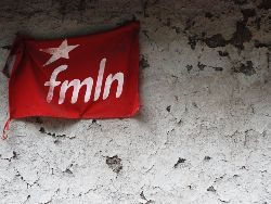 Savador_Bandera_FMLN_Celine_Massa