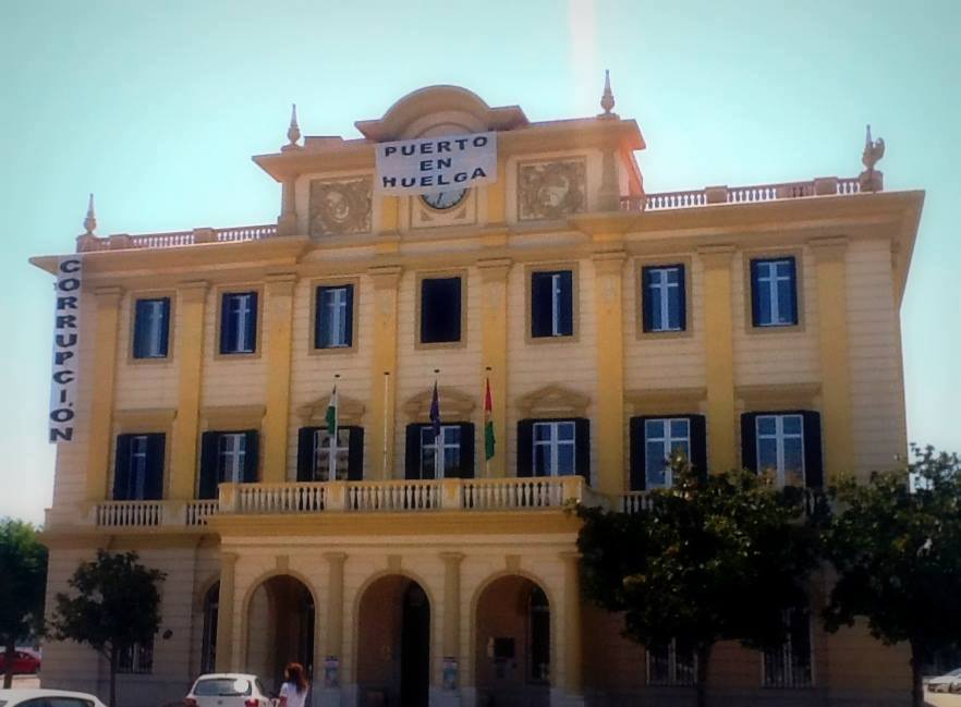 Puerto huelga