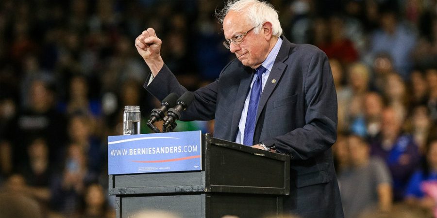 Bernie Sanders gana Trump arrasa